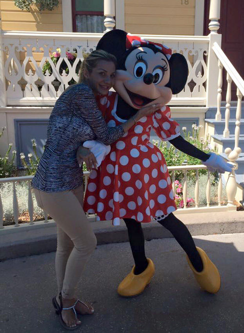Alice Romain, meeting Mickey and Minnie!